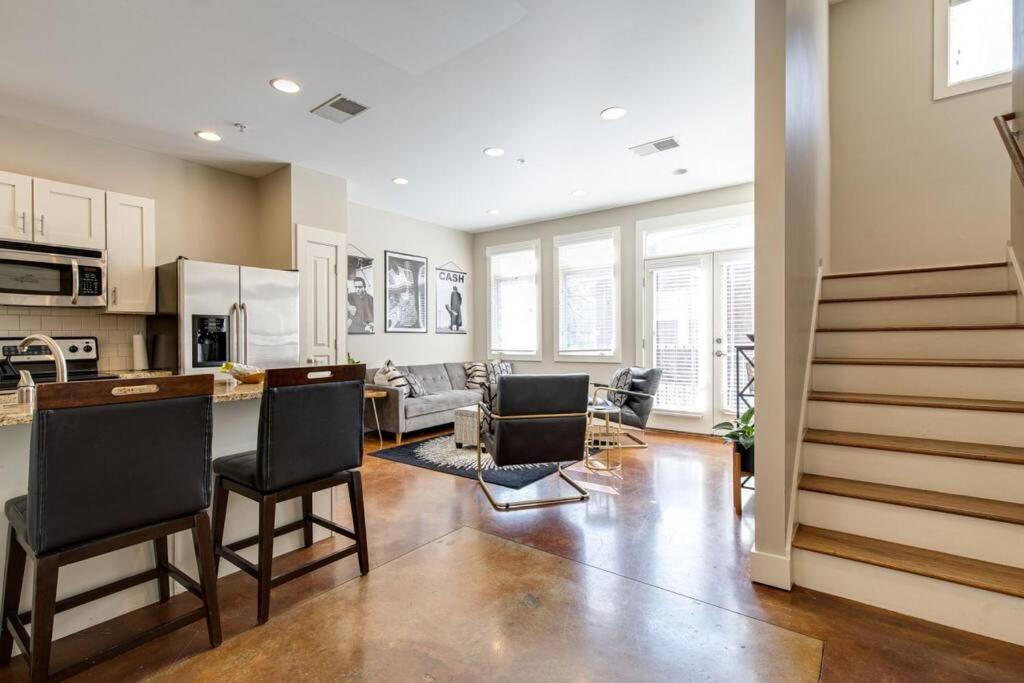 Cashville - Stylish Condo Minutes From Broadway Nashville Bagian luar foto